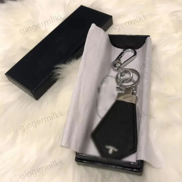 Keychains Lanyards Designer Mens Luxury Leather Keyring Key In Wallet Wrist Lanyard Car Keychains