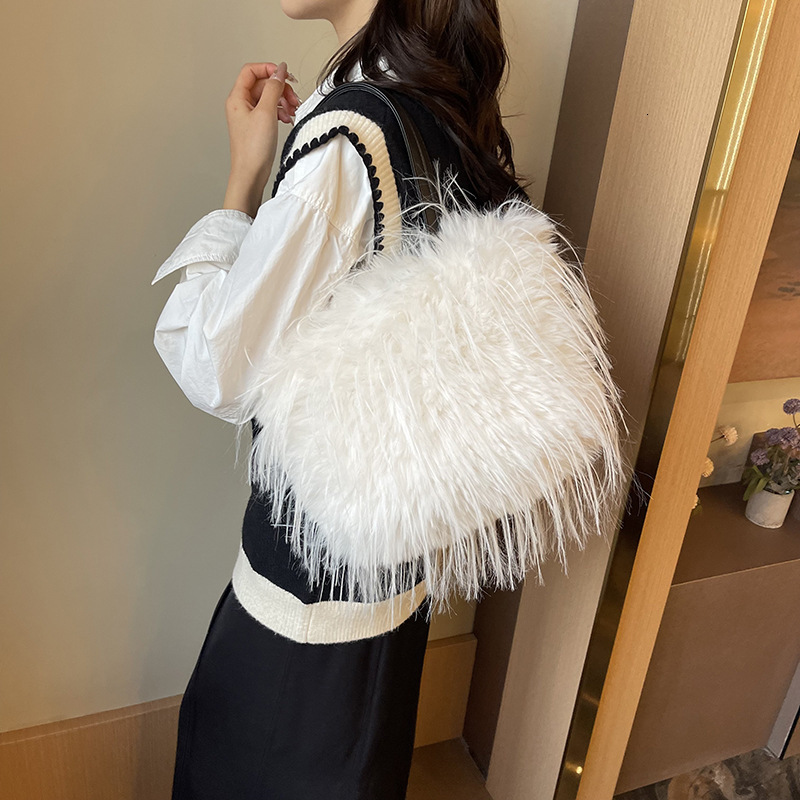 Autumn Winter Turkey Fury 2025 New Collection Forest Sweet and Western Style One Shoulder Handheld Tote Bag Trendy