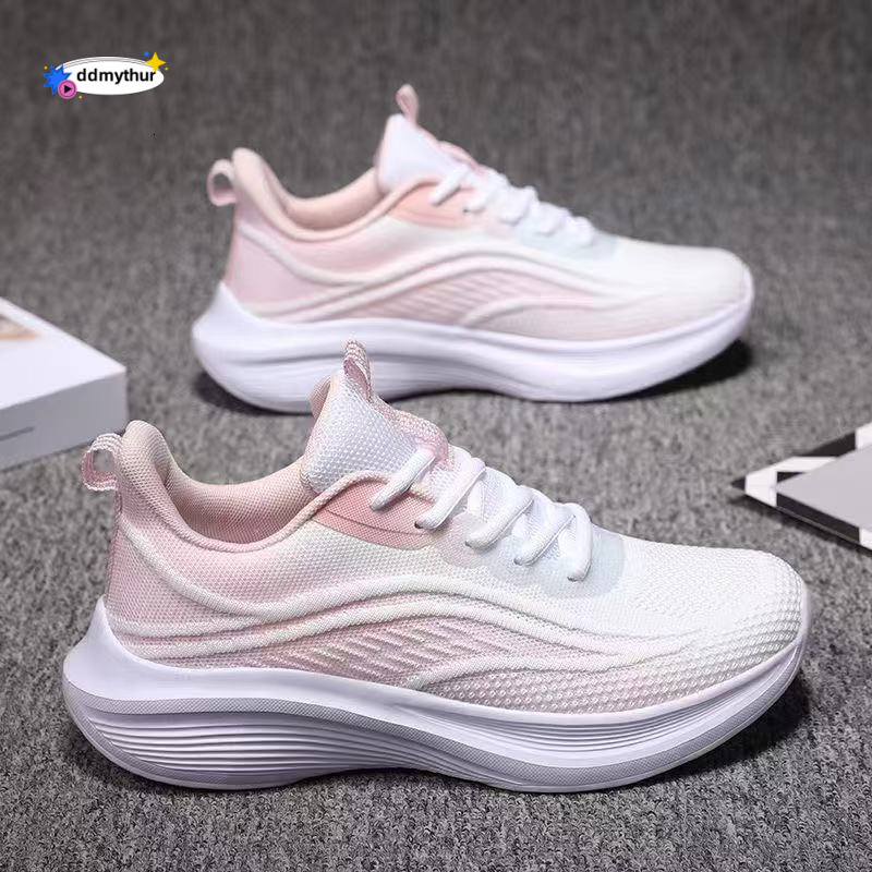 Women's new white thick soled lightweight running fashionable versatile, spring breathable and odor proof sports shoes, women's shoes ddmyth