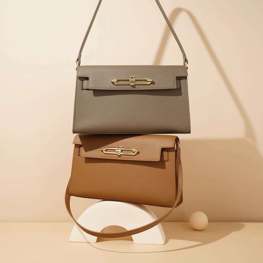 Split Leather Crossbody 2024 Versatile Classic Ladies Handbag Stylish Fashion One Shoulder Cross Body Bag