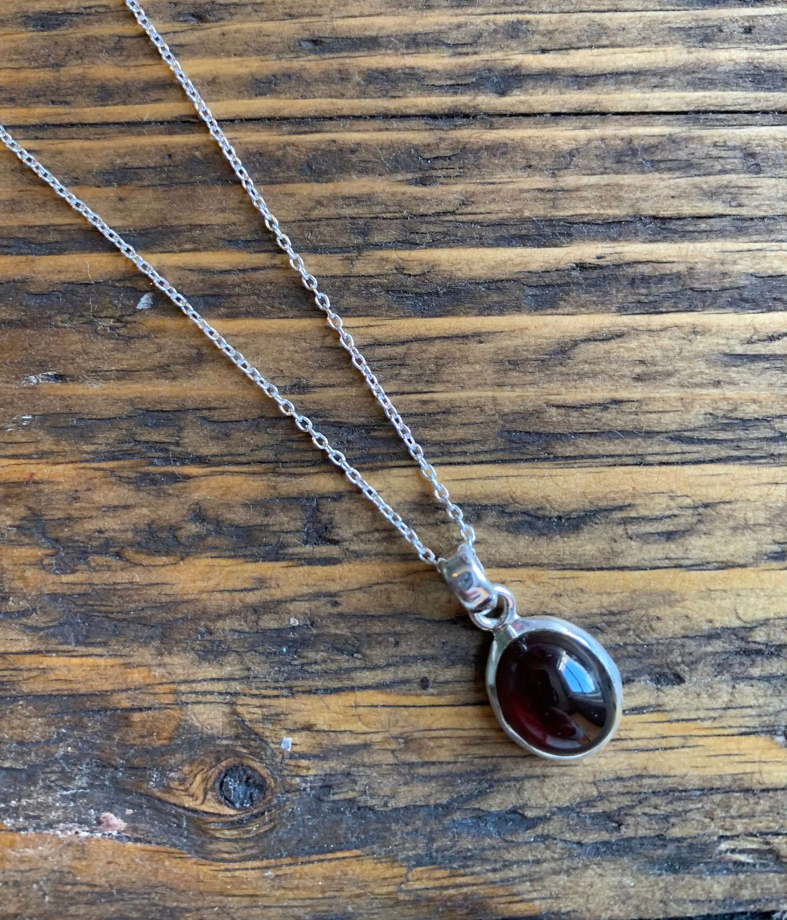 Trendy and fashionable accessory S pure sier red oval cut garnet pendant women's necklace