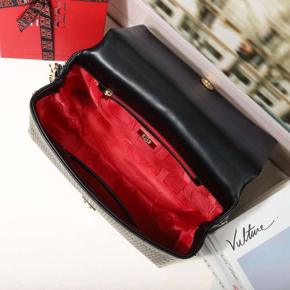 CHHC Texture Underarm Casual Versatile 2025 Spring New Fashion Style Commuter Women's Bag