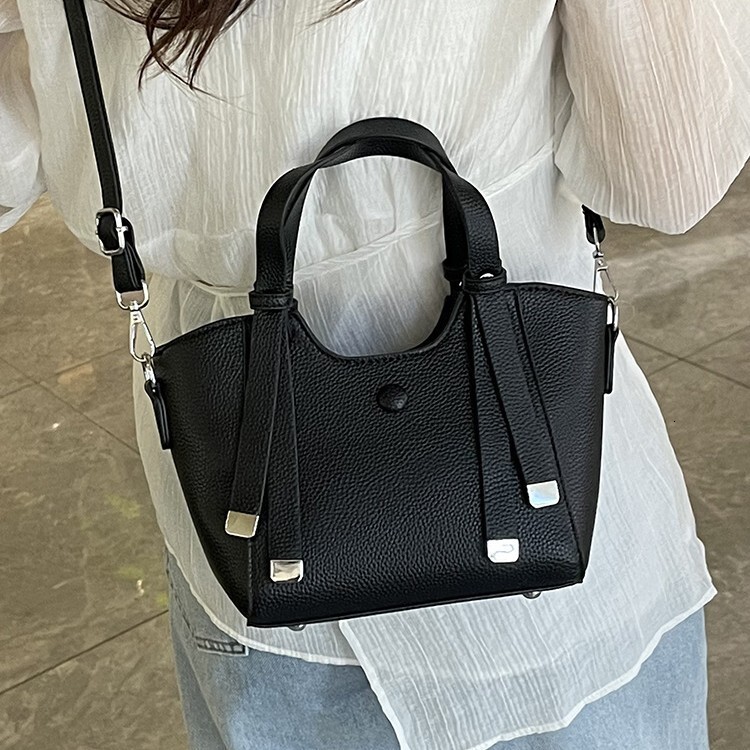 Fashionable new bucket simple shoulder fashionable design crossbody bag, trendy