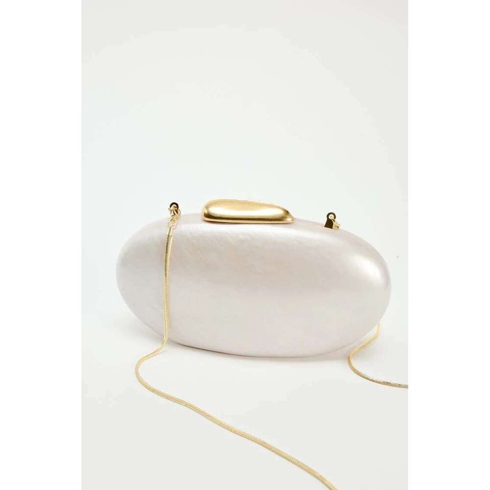 Egg shape Clutch Bag Acrylic women wedding evening party cute ivory pearl color purse handbag summer new