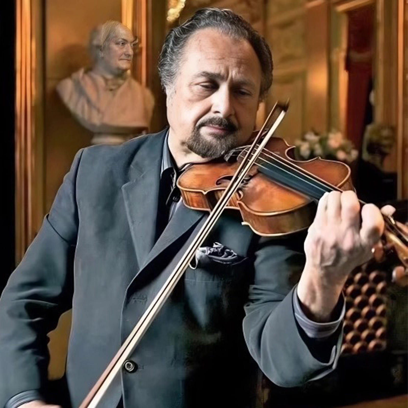 Entry-Level Musical Instrument: Elegant Tone of a Simple-Patterned Solid Wood Fiddle