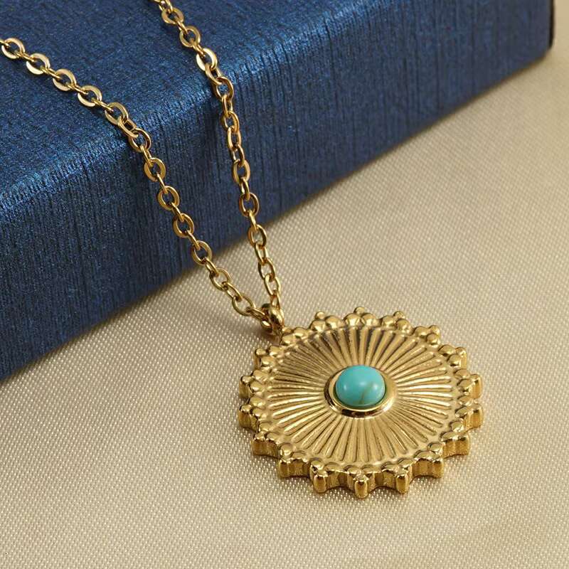 Fashionable light style stainless steel turquoise circular pendant necklace