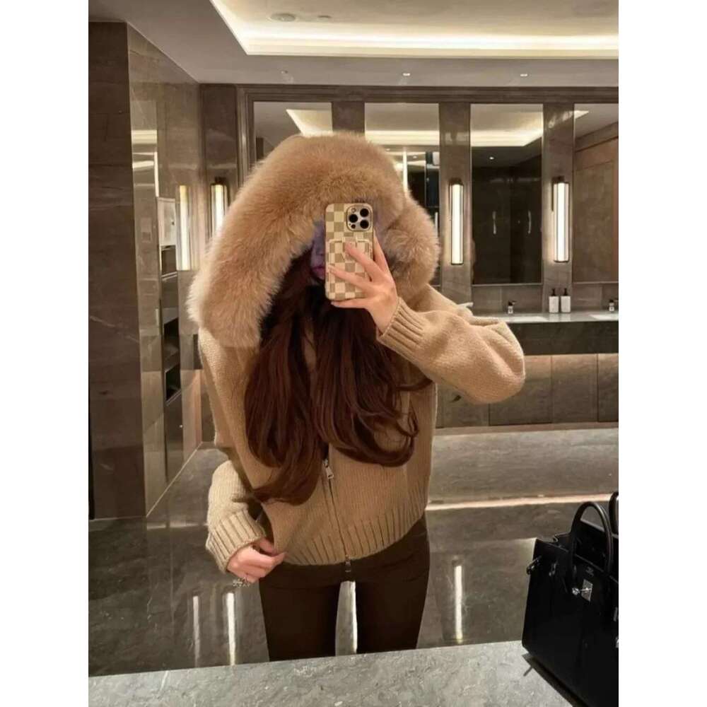 Autumn Winter Hooded Real Fox Female Natural Fur Cardigan Coat Women Casual Fashion Short Knitted Jacket Designer Designer