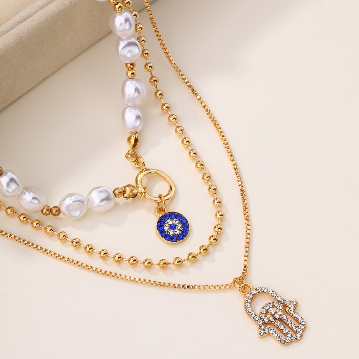 Trendy Layered Metal Necklace with Faux Eye Charm, Gold Pearl Choker for Women, Wholesale Fashion Jewelry
