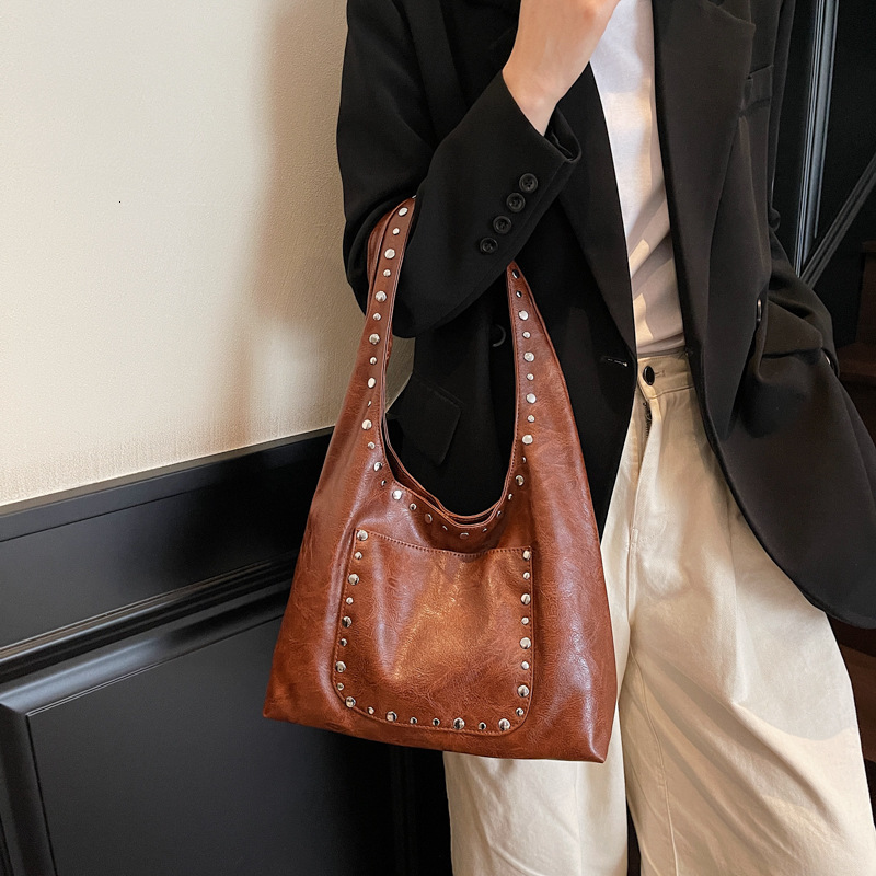 Rivet Handheld Small Women's 2025 Summer New Large Capacity Shoulder Internet Red Trendy Underarm Bag