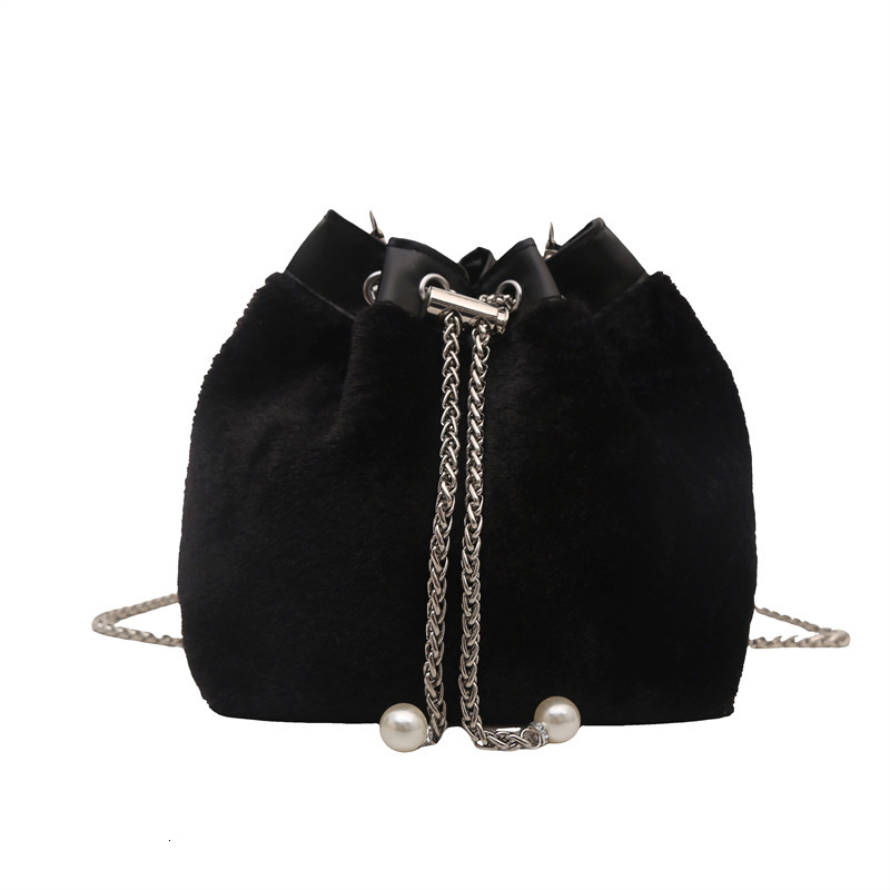 Designer Bag Luxury Bag Free Delivery Designer Bag Niche Fashion Winter For Women 2025 New Personalized Trendy Bucket Beautiful Crossbody Casual Bag