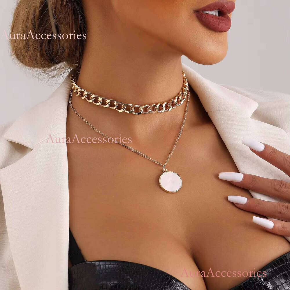 Geometric White Fritillaria Pendant Female Metal Coarse Aluminum Chain Gold Plating Alloy Ornament Necklace
