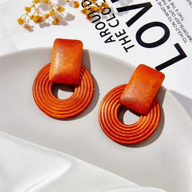 Boho Vintage Geometric Handmade Wooden Rattan Braid Clip on Earrings Without Piercing for Women Wholesale Creative Jewelry 2023 Y250510