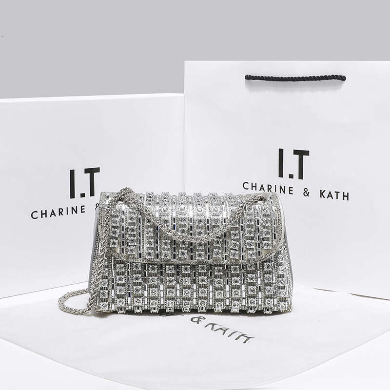 Xiaoxiang Fengshui Chain Small Square for Women s New High end Style Diamond Inlaid Mobile Phone Showcase Underarm Bag