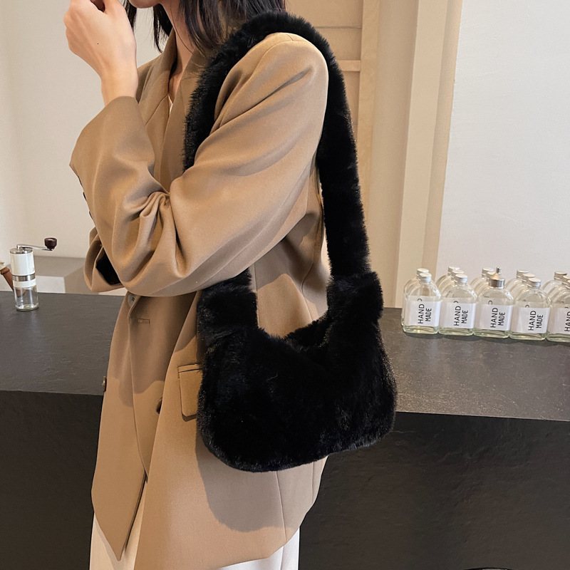 New Fashion Trendy Women's Plush Cross Cute Handheld Shoulder Bag Can Hold Mobile Phone