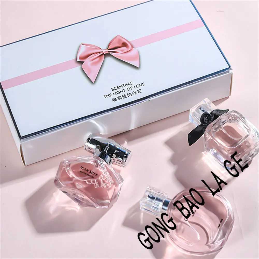 Brand 90ml Gift Box 3PCS Set Women Perfume Spray Exudes Feminine Charm Lasting Fragrance Floral Scent pheromone Eau De Parfum W250513