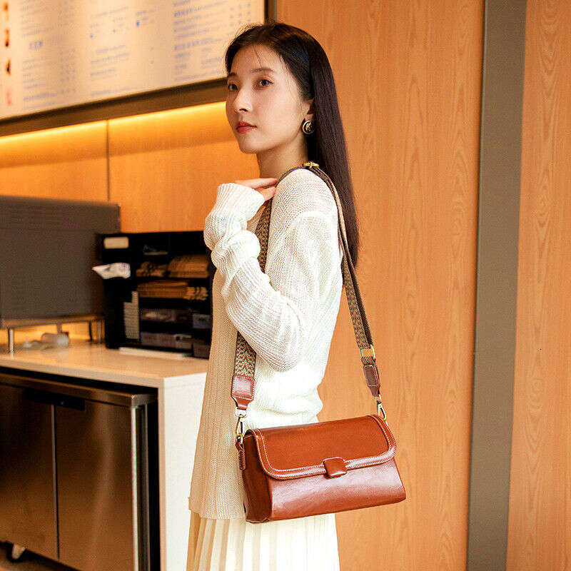 Genuine leather women's 2025 new fashionable cowhide versatile commuting simple and stylish small square bag single shoulder crossbody bag