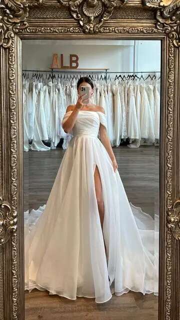Elegant Off The Shoulder Organza Bridal Grown A Line Wedding Dresses Side Slit Custom Made Vestido De Noival