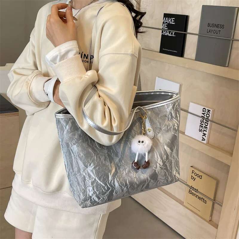Women's High-Sense-Of- Handbag With Spacious Capacity. Fashion-Forward Single-Shoulder Bag, Universally Matchable Tote