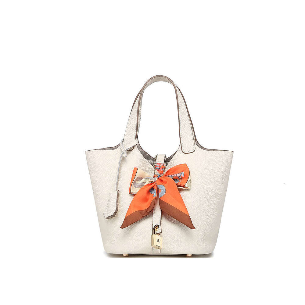 New water bucket, vegetable basket, women's leather top layer, hand-held mommy bride's wedding bag, high-end silk scarf
