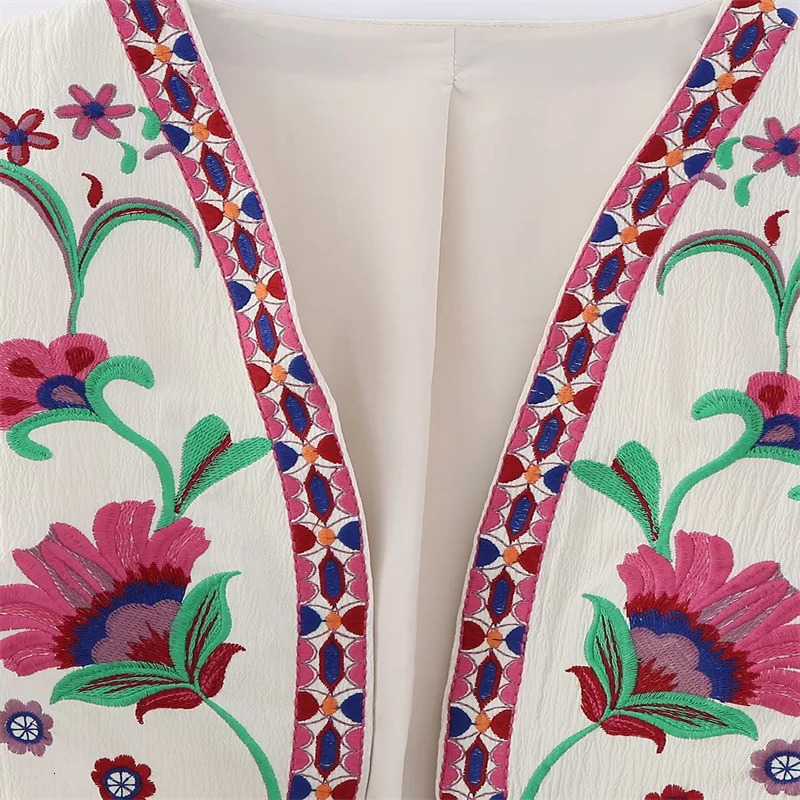 Womens Vintage Floral Embroidered Open WaistCoat Ladies National Style Vest Jacket Outfits Casual Vacation Crop Top 250506