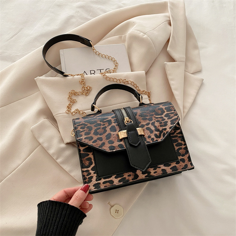 Free Delivery Designer Bag Winter Women's 2025 New Trendy Korean Version Leopard Print Hand Held Shoulder Versatile Chain Diagonal Span Small Squ