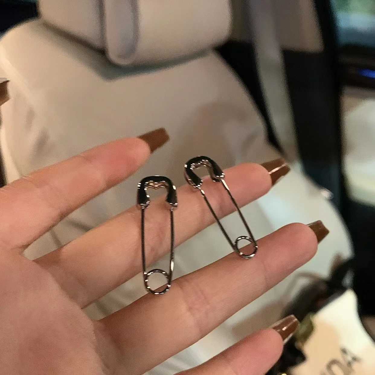 Korean Punk Rock Grunge Silver Color Metal Safety Pin Stud Earrings For Women Men 90s Aesthetic EMO Y2K Jewelry Accessories Y250510