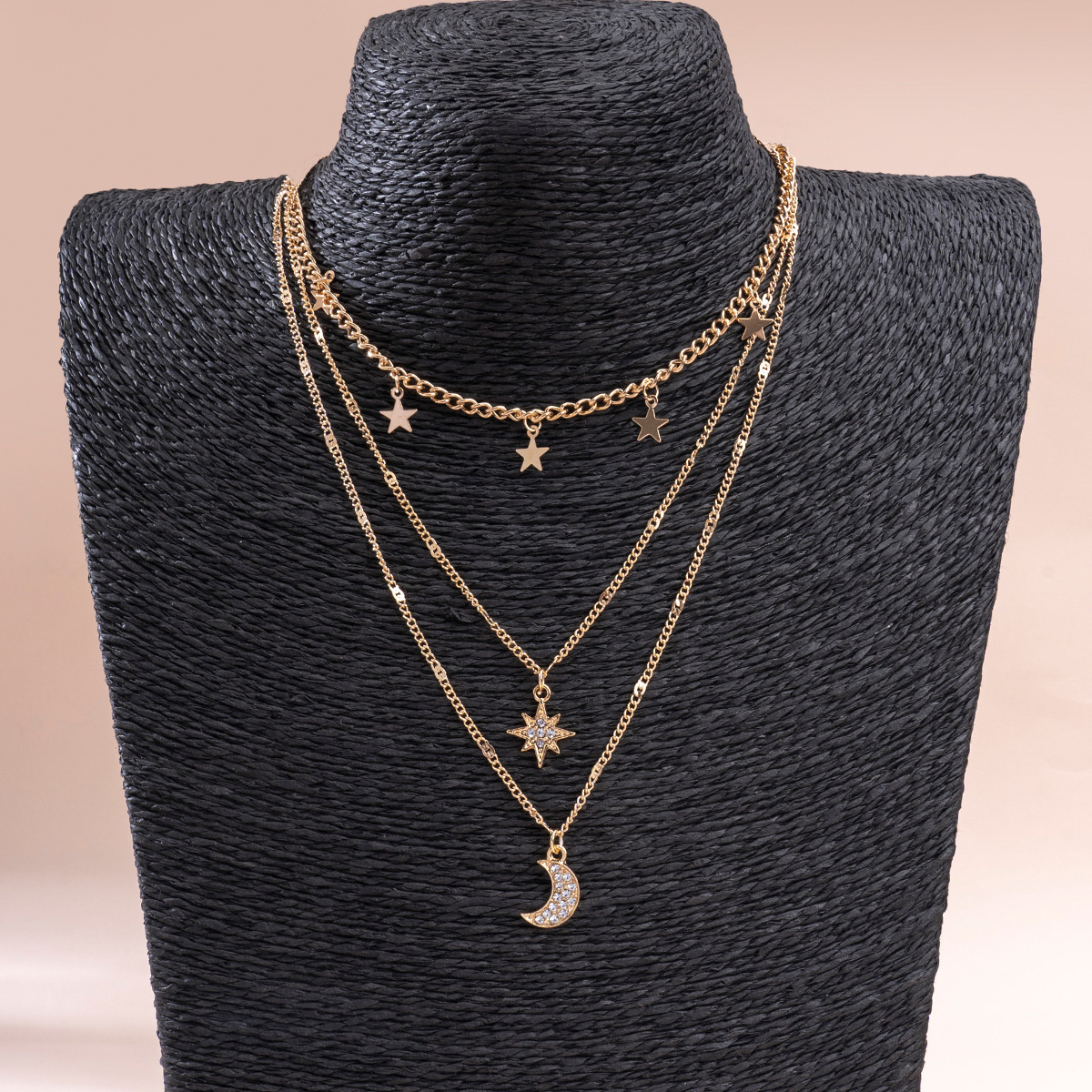 Fashionable Star and Moon Pendant Multi-Layer Necklace with Rhinestones, Unique Gold Choker for Women