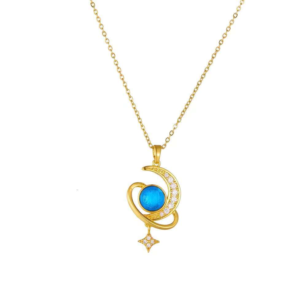 Trendy Fashion Made in China Stainless Steel Gold Saturn Pendant Necklace Accessories for Women
