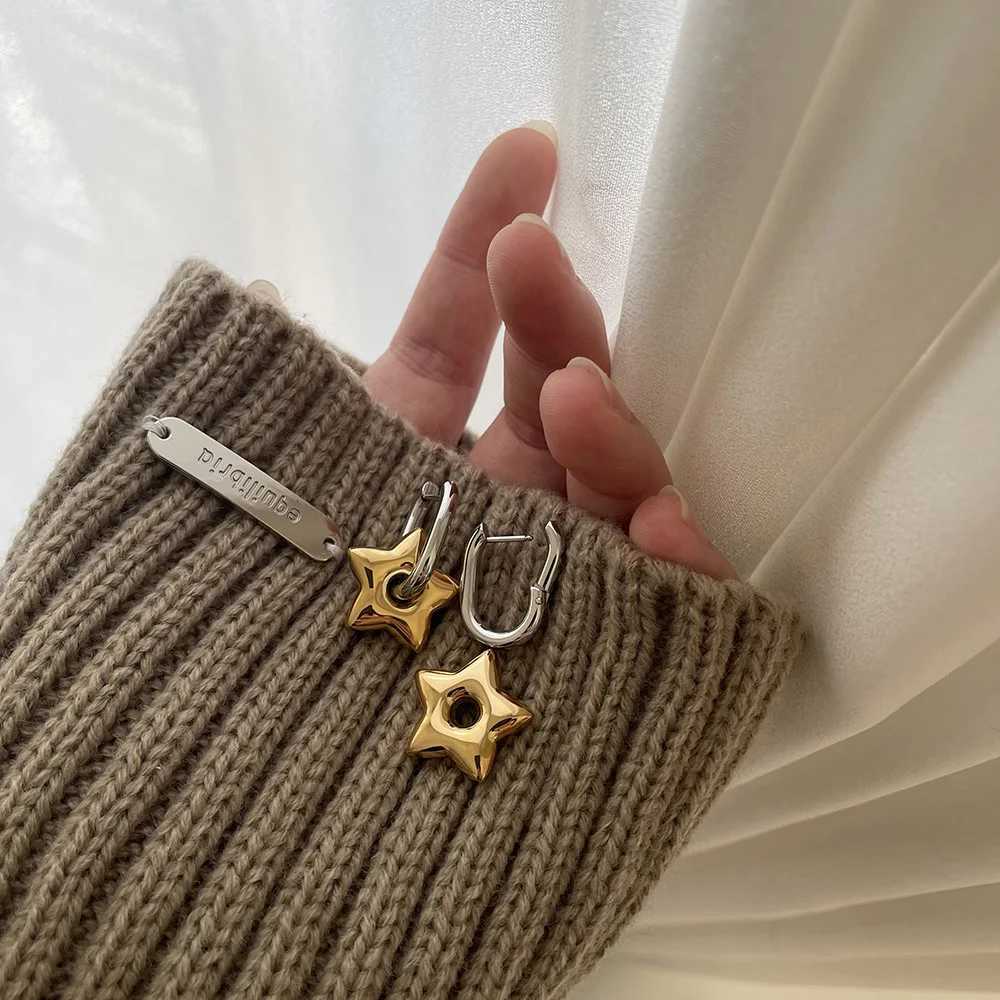 Lucky Star French contrasting stainless steel oval shaped five pointed star earrings long-lasting color Y250510