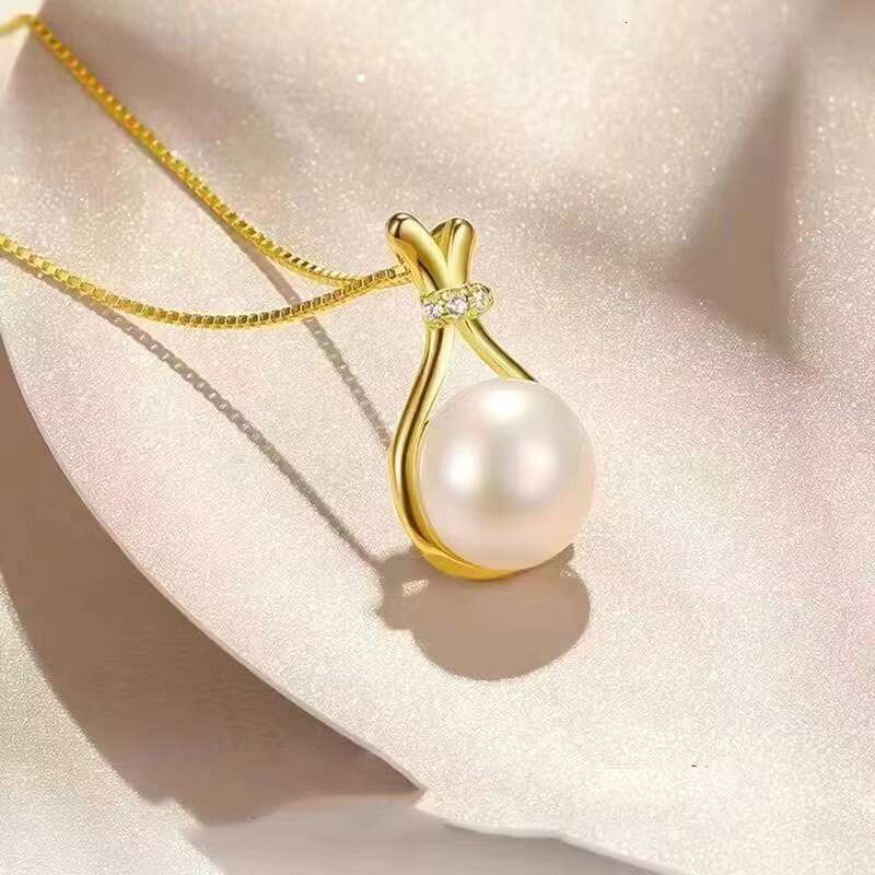 2025 New Fortune Bag Women's Light Kwai All equipped Fashion Pendant Necklace