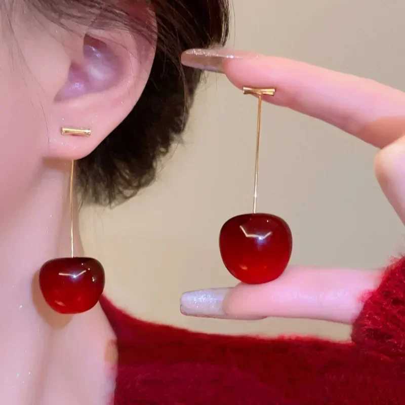 Sweet Red Cherry Earring for Women Trendy Korean Small Fresh Sweet Lovely Cherries Pendant Fruit Earrings Party Jewelry Gifts Y250510
