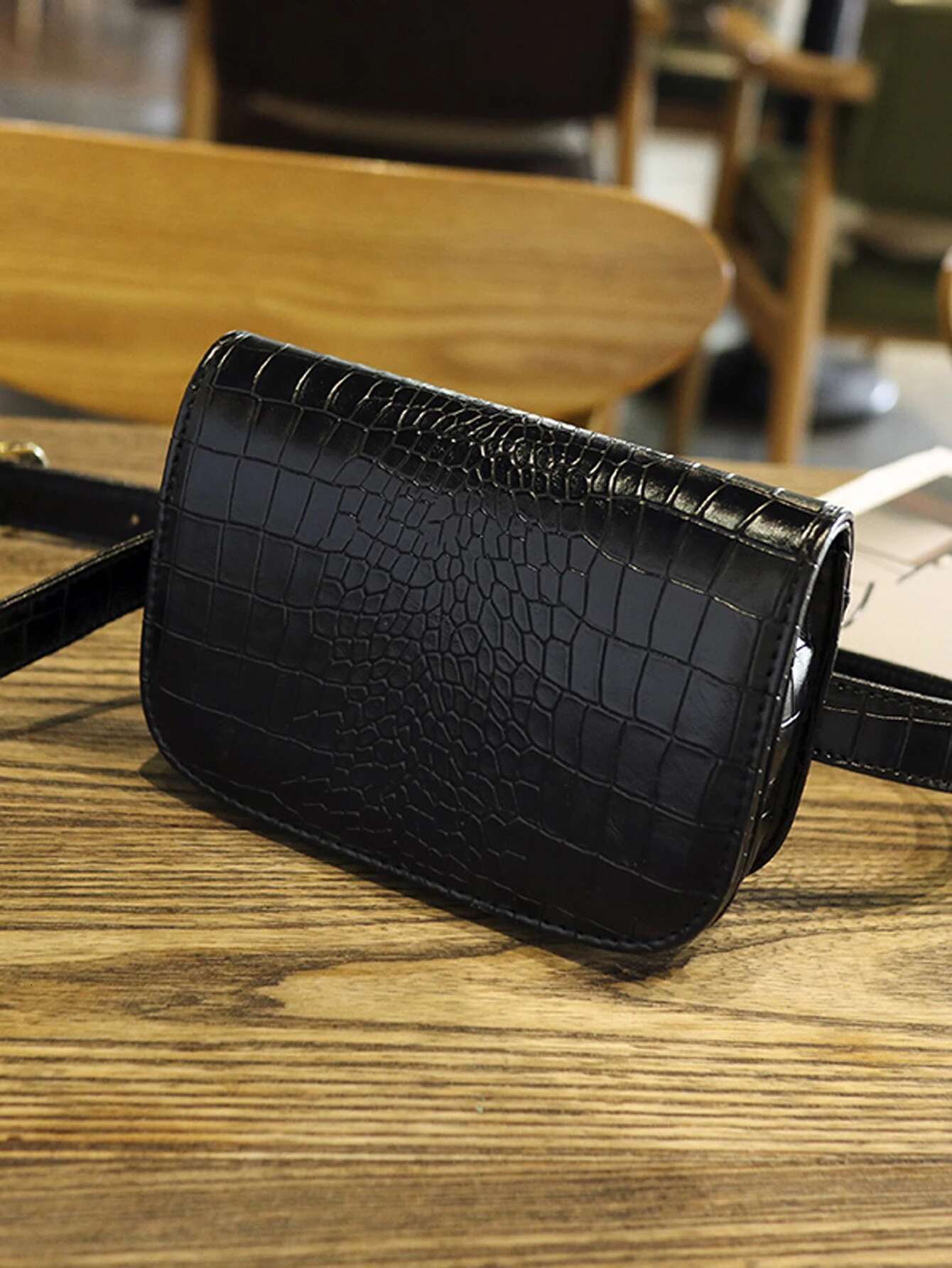 Fashionable women's waist multifunctional crocodile pattern PU leather small bag, casual sports diagonal cross chest bag