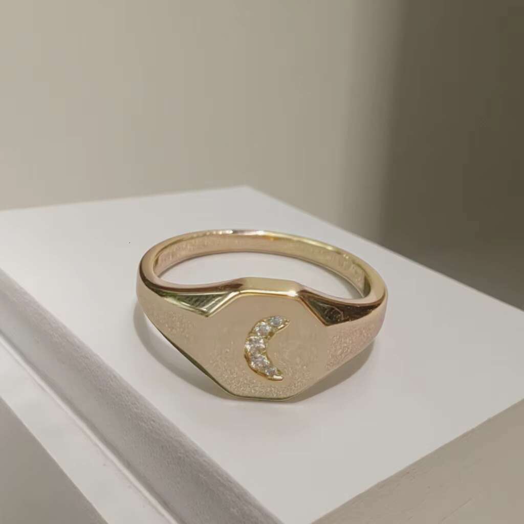 Hot Selling Custom Jewelry Moon Shape Lab Grown Diamond 925 Silver Ring Moissanite Engagement Ring Gold Plated Engagement Ring