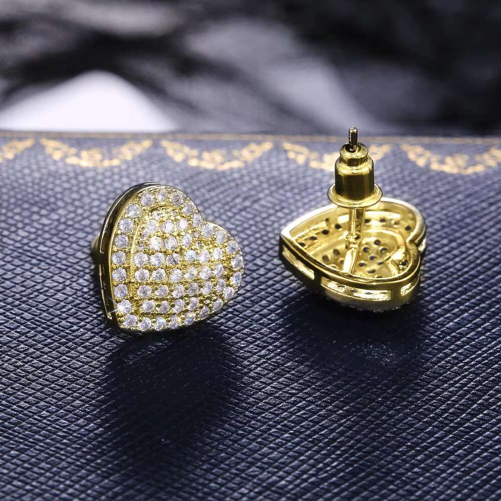 Moissanite Jewelry VVS Earrings Heart Shaped Brilliant Cut Hip Hop Copper Inlaid Zircon High Quality Earrings Fine Stud Earrings