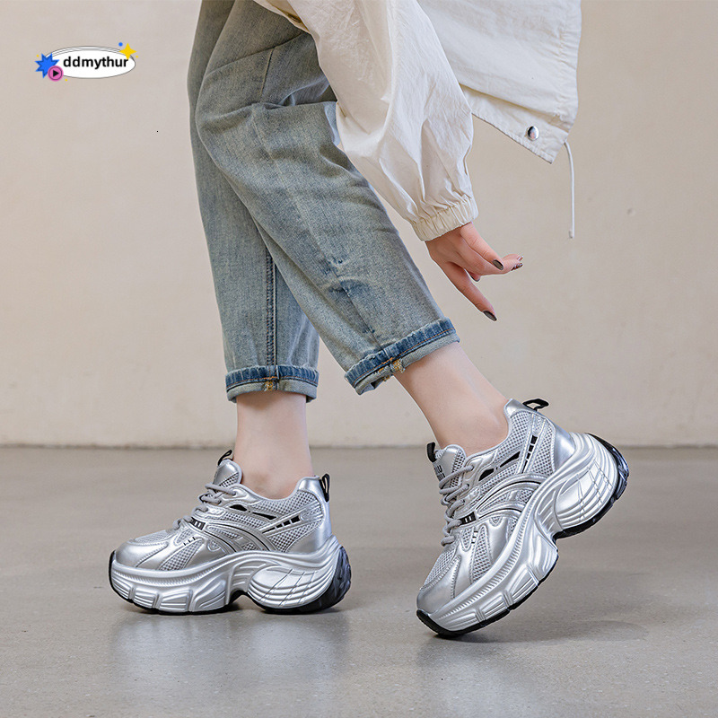 Dad's 2025 new height increase, small stature, spring thick sole, anti slip, fashionable and versatile sports shoes for women ddmythur