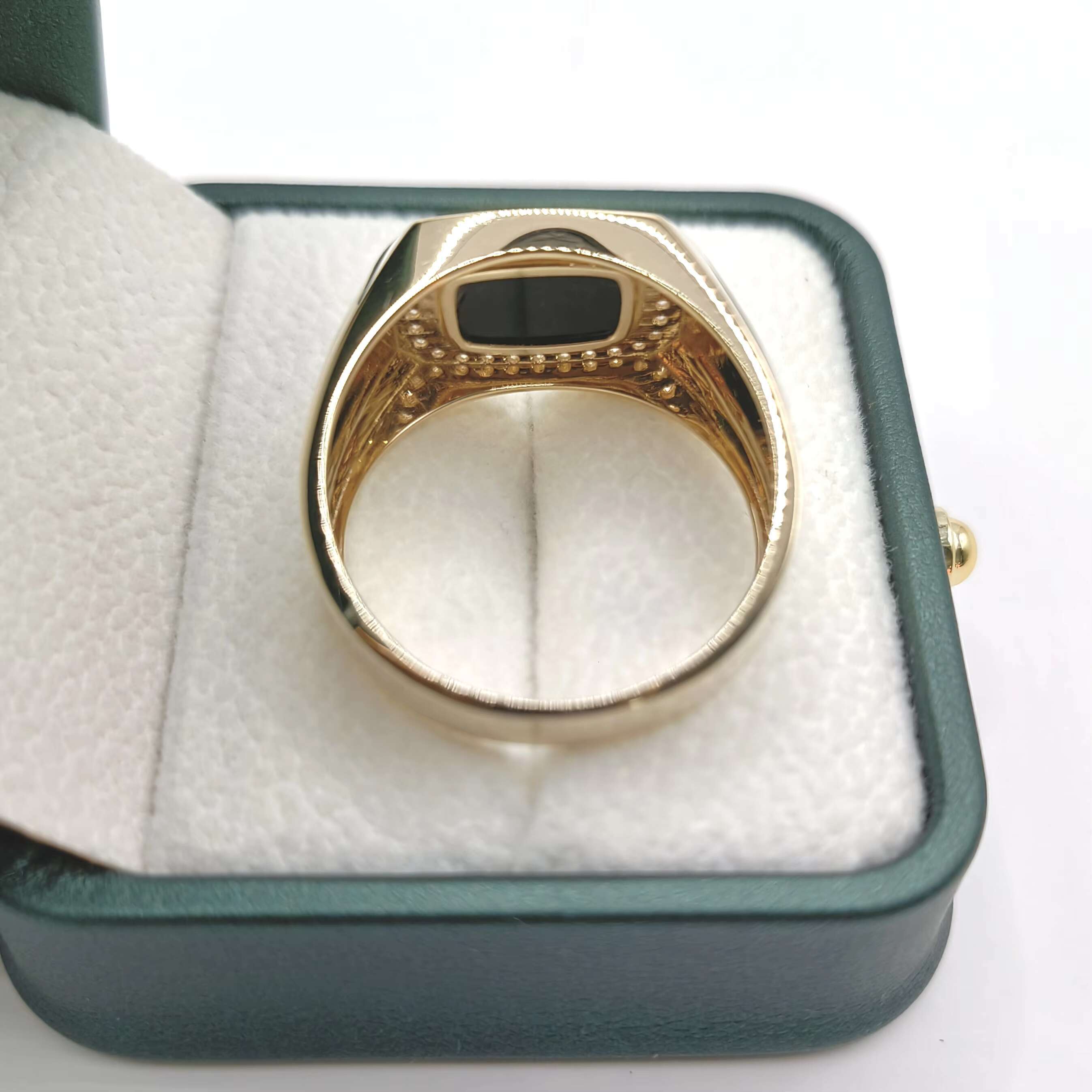 =ONYX Center Small Moissanite CU 8x10.0mm RD 1.3mmx300pcs US 12.50 10k Yellow Gold Rings Band for Weddings Men