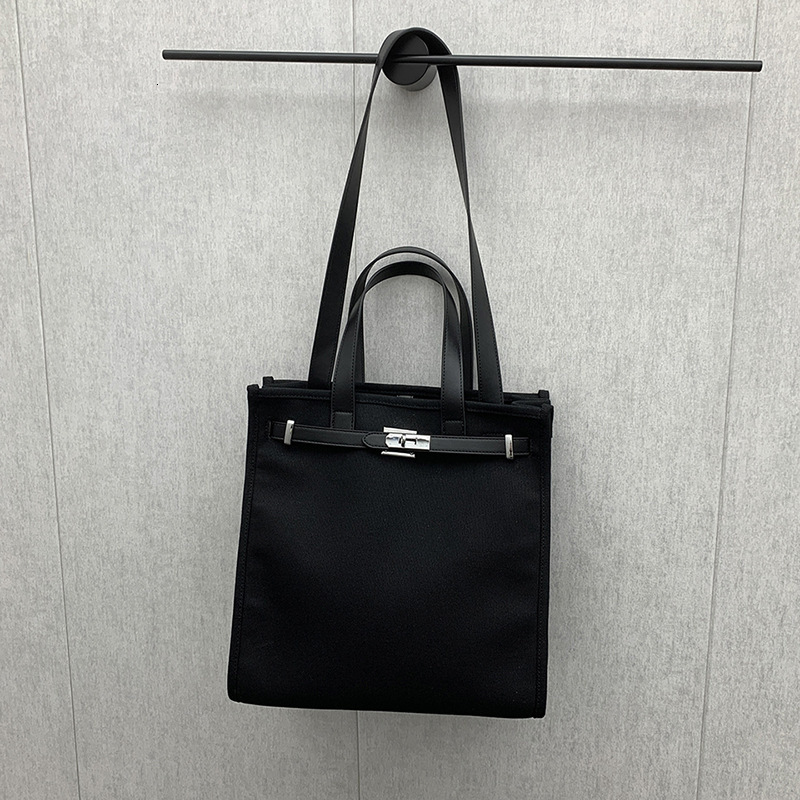 Top Fashion Rivet Designer Bag Motorcycle City Bag Luxury Leather Women Tote Bag Tassel Mirror Wide Shoulder Strap Bags Multifunctional Travel Bags c6