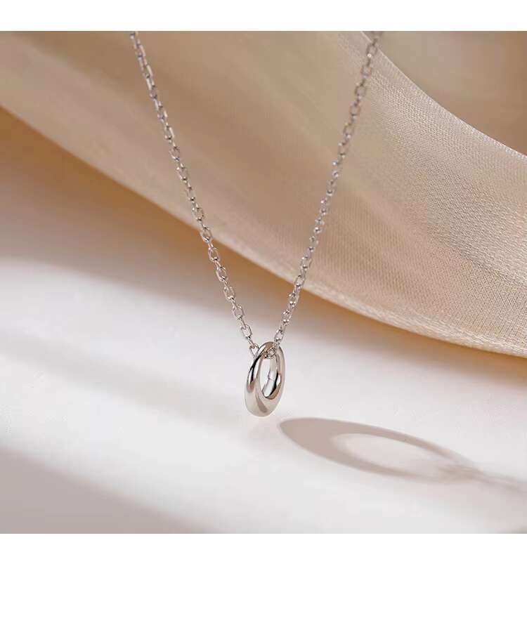 Pure sier fashion circle hollow pendant simple and luxurious necklace, women's Haino 975