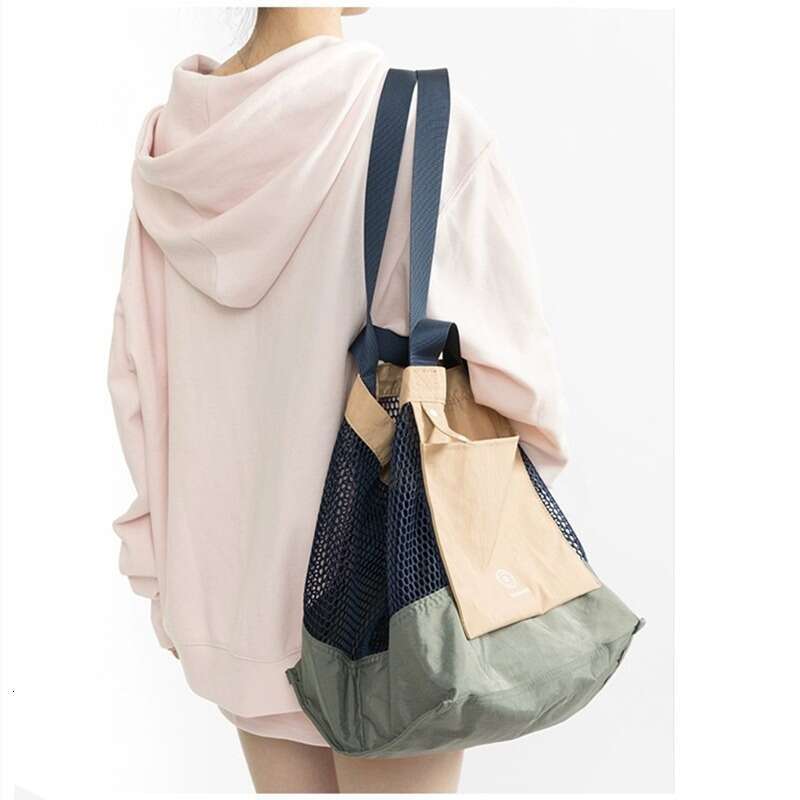 Summer dopamine color blocked mesh niche men's and women's single shoulder tote foldable storage large beach bag, 2025 new casual versatile 