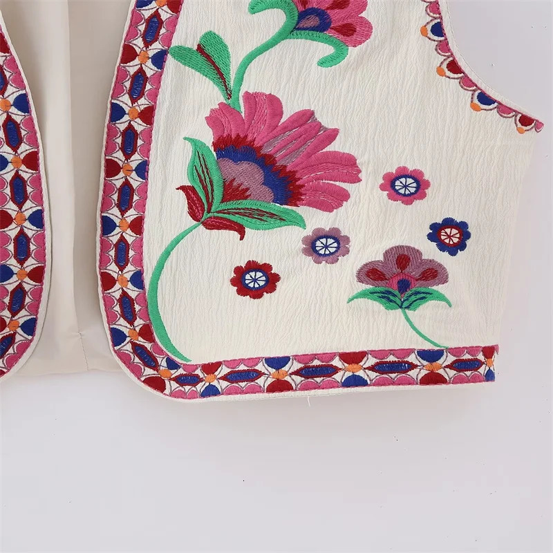 Womens Vintage Floral Embroidered Open WaistCoat Ladies National Style Vest Jacket Outfits Casual Vacation Crop Top 250506
