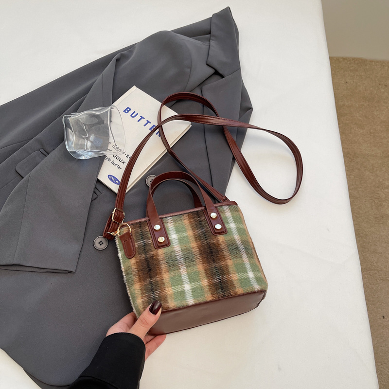 High Quality New Style Free Delivery Designer Bag Versatile Autumn And Winter Handbag New 2025 Fashion Trend Shoulder Plaid Crossbody Women's Buc