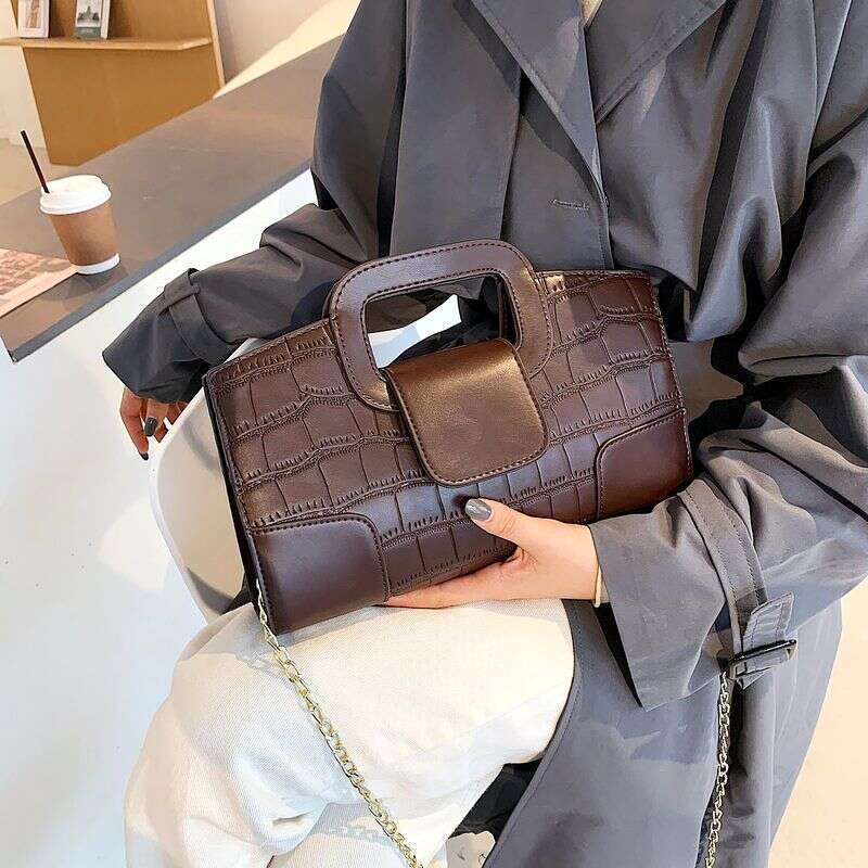 leather niche design women's 2025 trendy chain crossbody bag versatile ins handheld small square bag