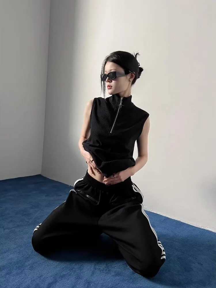 Gothic Tank Top Men and Women Harajuku Punk Vintage Stand Neck Zipper Streetwear Sleeveless Tanks Y2k Aesthetic Solid Camisoles M250513