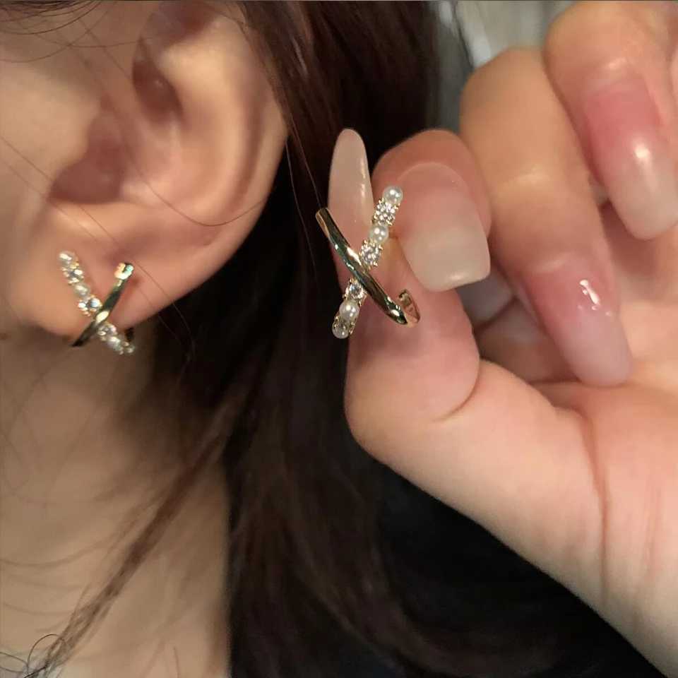 Yupsk Fashion Small Cross X-shape Zircon Pearl Earrings for Women Statement Unusual Accessories Luxury Wedding Party Jewelry Y250510