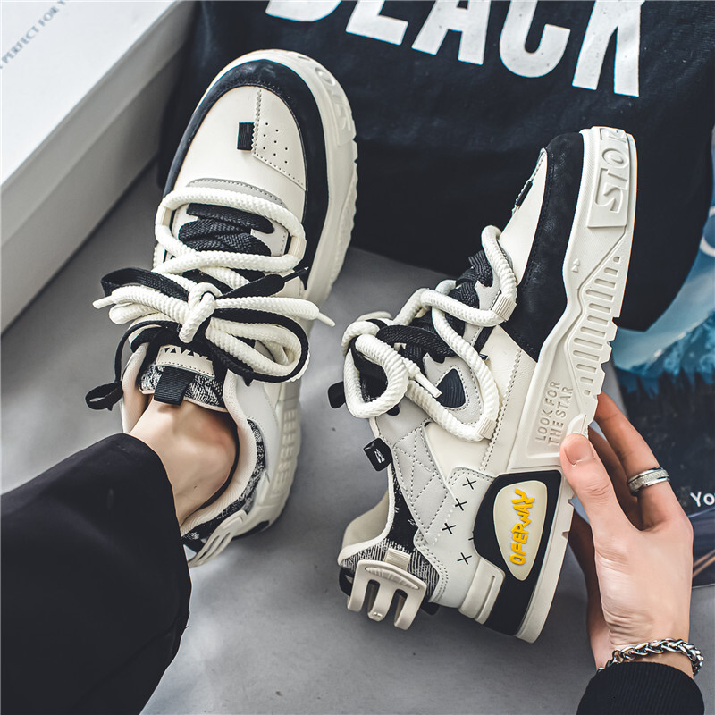 Designer Internet celebrity hot men's shoes winter 2025 new versatile thick soled casual flat shoes anti slip youth sports trendy shoes