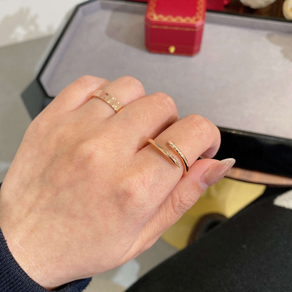 Band Rings Luxury Designer Ring thin nail ring top quality diamond ring for woman man Electroplating 18k Classic Premium Rose Gold