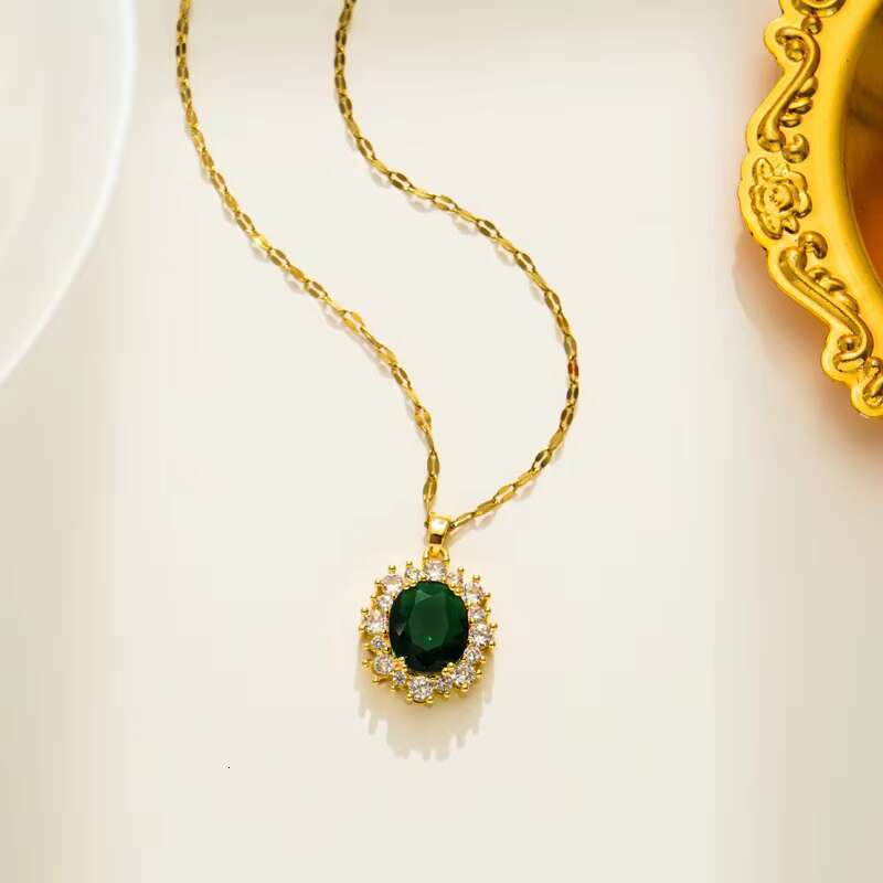 Gold Plated Stainless Steel Jewelry Heart Pendant Fashion Accessories Women's Necklace