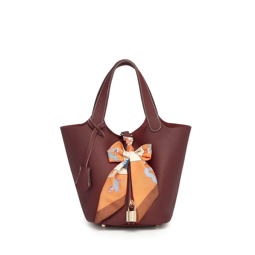 New water bucket, vegetable basket, women's leather top layer, hand-held mommy bride's wedding bag, high-end silk scarf
