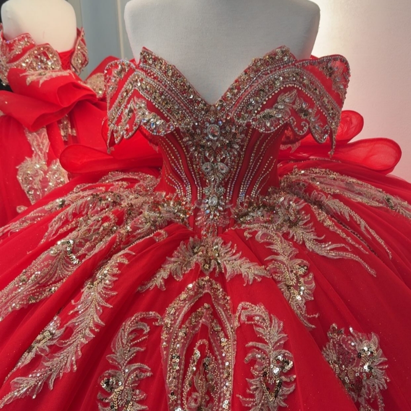 Red Shiny Quinceanera Dresses Off Shoulder Ball Gown Sweet 16 Dress Beading Crystal Gold Applique Lace Tull Birthday Party Vestidos 15 De Anos