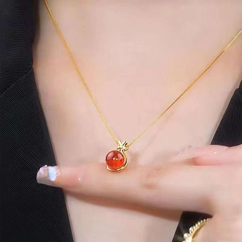 2025 New Fortune Bag Women's Light Kwai All equipped Fashion Pendant Necklace